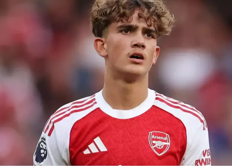 خاص‌ترین پسر انگلیس یامال را شکار می‌کند