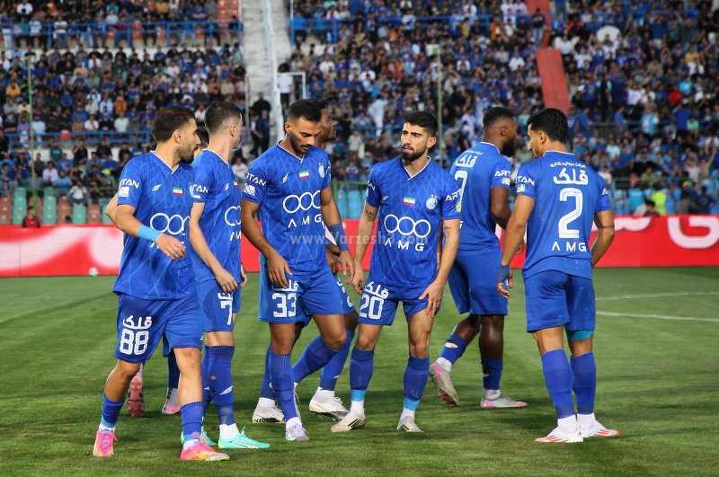 کری باشگاه استقلال: از دروازه قزوین می‌گذریم!