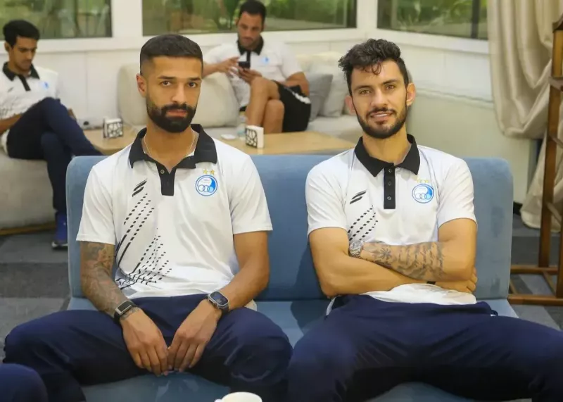 استقلال، تهران را ترک کرد