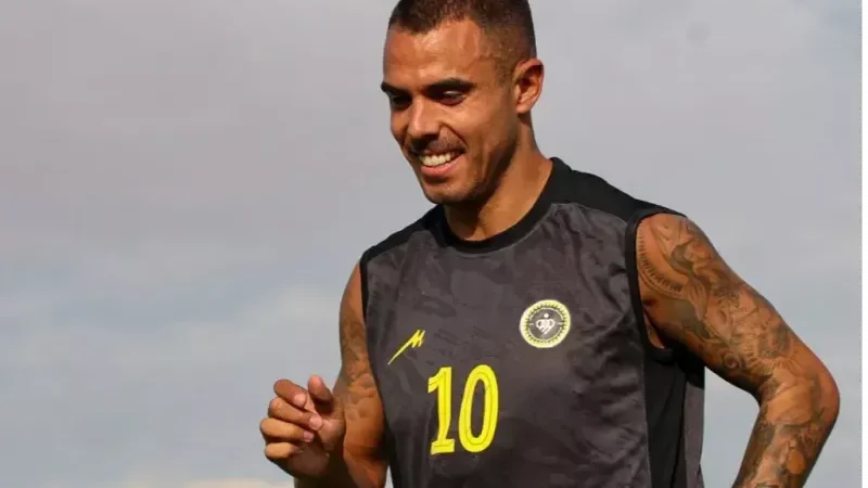 نامه نگاری سازمان لیگ با سپاهان با موضوع آلوز