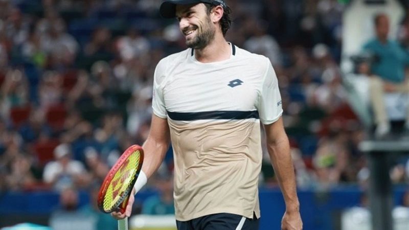 والنتین واچروت قهرمان مسترز شانگهای