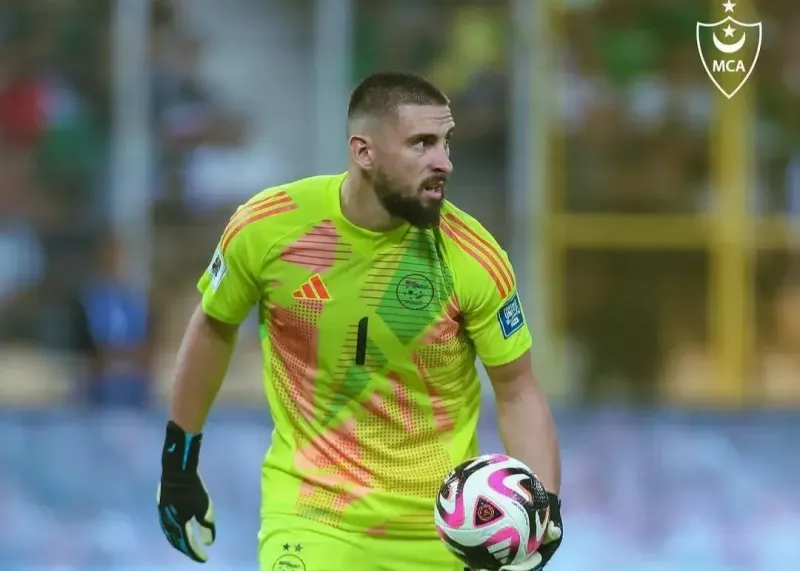 یک پرسپولیسیی پسر زیدان را نیمکت‌نشین کرد