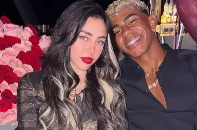 یامال همسر آینده‌اش را به فلیک معرفی کرد!