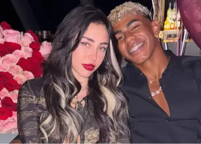 یامال همسر آینده‌اش را به فلیک معرفی کرد!