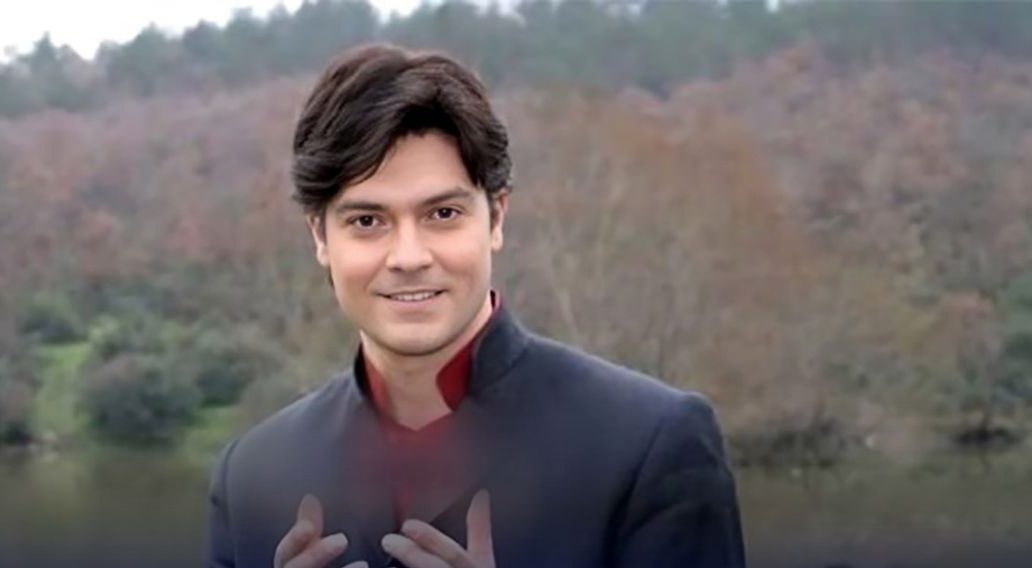 مجری کلید اسرار بعد ۲۰ سال کنار همسر محجبه ترک + عکس