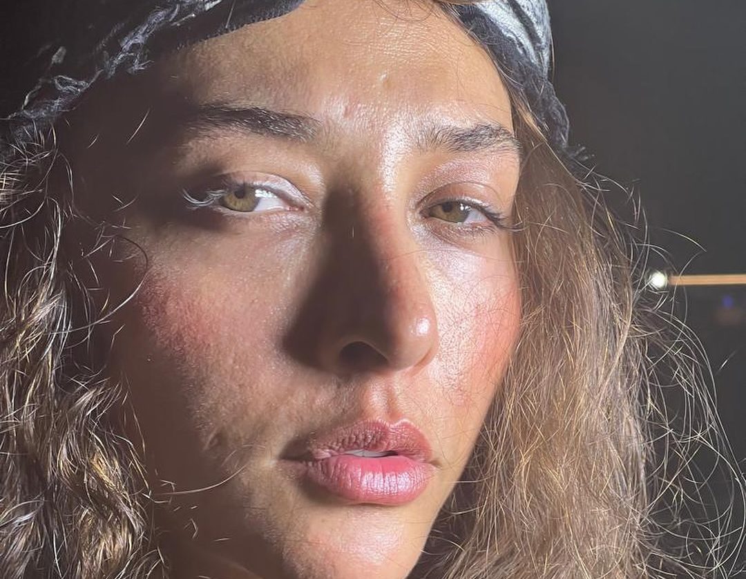 قاب امروز| ‌‌آشفتگی و امیدواری آناهیتا، گلنوش در کنسرت علیرضا‌، دختران پرنشاط سپاهان