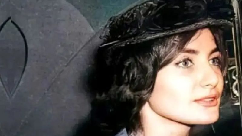 عکس سفر در زمان / تصویری کمتر دیده شده از شهناز و اشرف پهلوی در تهرانِ ۱۳۲۰