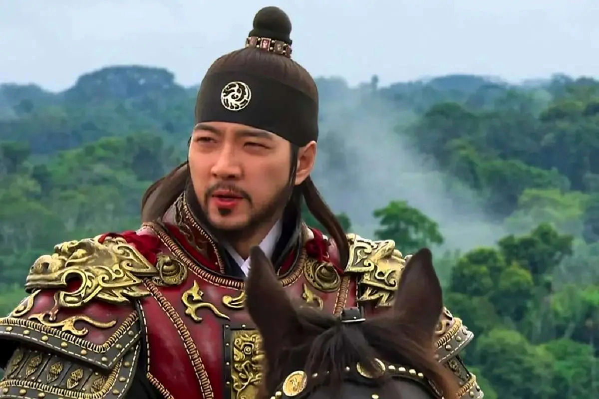 آلبوم عروسی‌  مادر جومونگ در ۲۷ سالگی