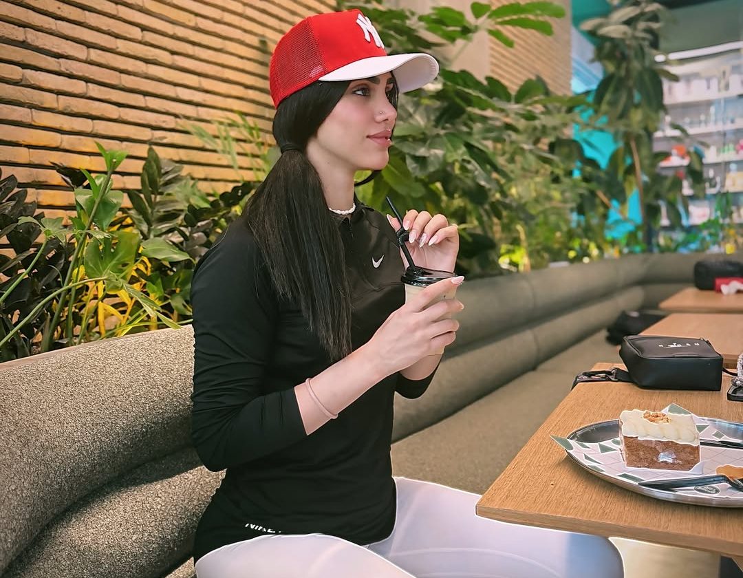 بیوگرافی سپیده عظیمی دختر دهه هشتادی و خوش‌اندام تیم ملی هندبال+ عکس‌های خصوصی