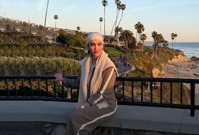 قاب امروز| سلبریتی‌ها چگونه سال ۱۴۰۴ را تبریک گفتند (بخش۲) + عکس‌های جذاب آنها