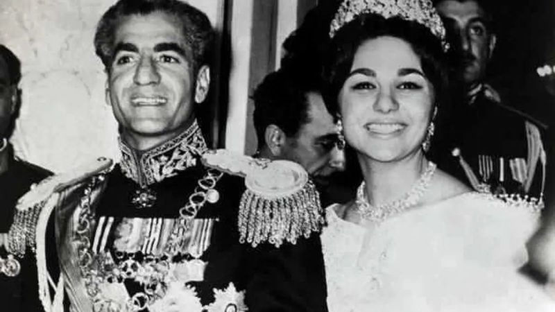 قاب تاریخ | فرح دیبا دل معشوقه اش را شکست تا با شاه پهلوی ازدواج کند