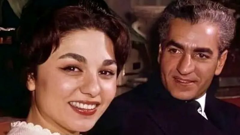 آلبوم عروسی/ سفر به ایام قدیم   / نحوه آشنایی شاه پهلوی با فرح دیبا / از عکس کارت عروسی تا لباس عروس و حضور در حرم امام رضا (ع) … سال 1337
