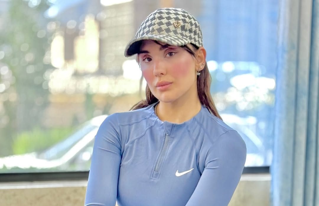 قاب امروز| عکس‌های خاص آزاده زارعی چهره عروسکی در آبشار نیگارا و دیسیپلین شهربانو دخترک ناز و زیبای تکواندو ‌