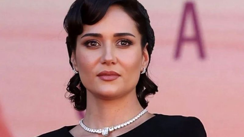 وقتی عکاسان خارجی عاشق چشمان پریناز ایزدیار شدند + فیلم