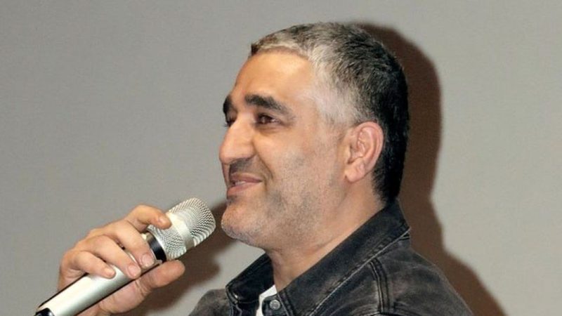 عکس | پژمان جمشیدی در پشت صحنه فیلم مازراتی همچنان سرحال و خوشحال