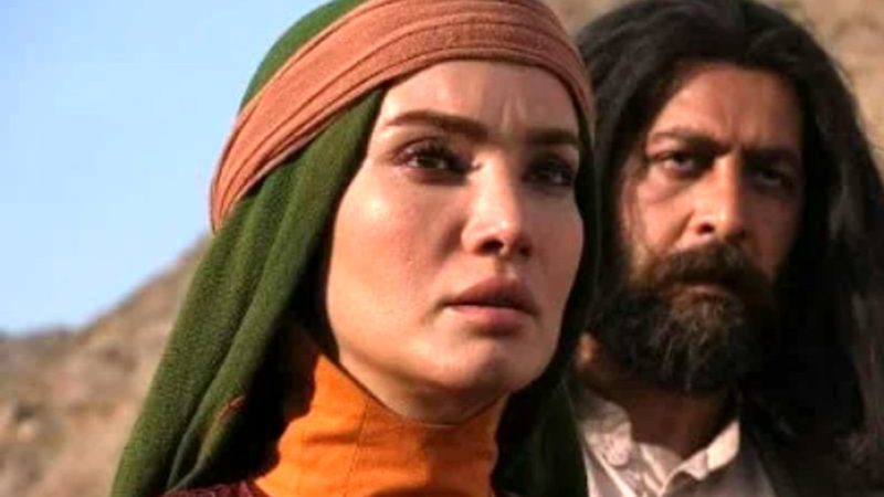 عکس / کامران تفتی هم غافلگیر شد! / شباهت بی‌نظیر و جذابیت خیره‌کننده خواهر متین ستوده در اولین حضورش / درخشش خانواده در تصویری دوست‌داشتنی و اصیل