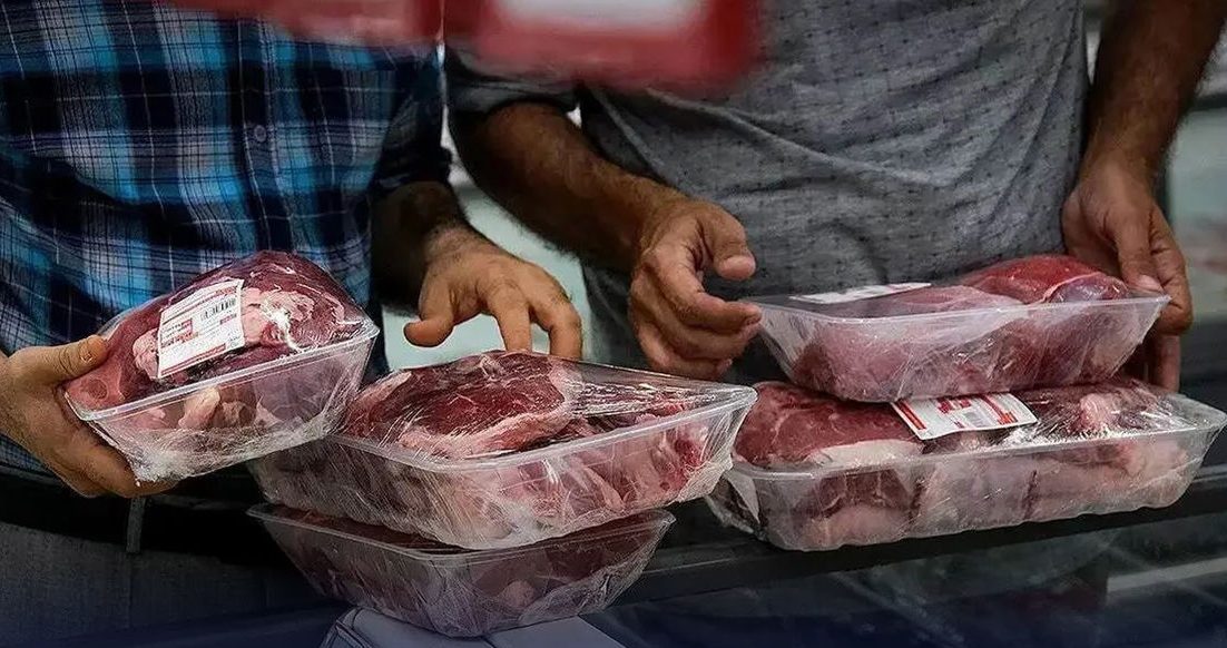قیمت گوشت تنظیم بازاری ۳ برابر شد / بیچاره مردم !