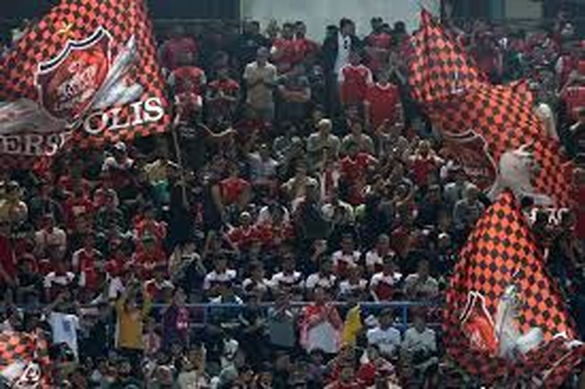 ساعت بازی فوتبال پرسپولیس – ذوب‌آهن