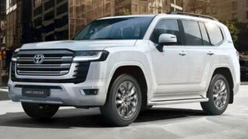 تویوتا لندکروزر ۳۰۰ به ایران می‌آید | تصاویر