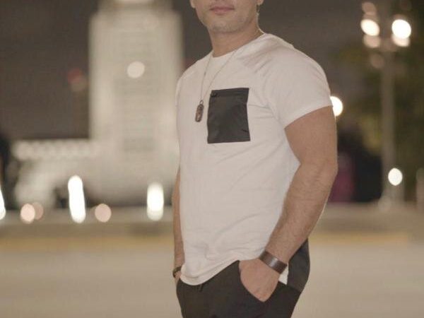 بازگشت اولین خواننده لس آنجلسی به ایران