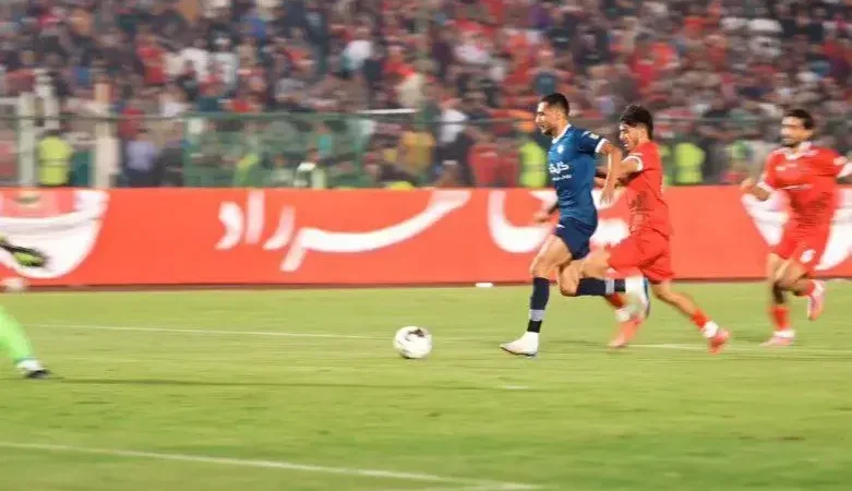 بررسی دوباره صحنه جنجالی پرسپولیس با 10 کارشناس داوری!