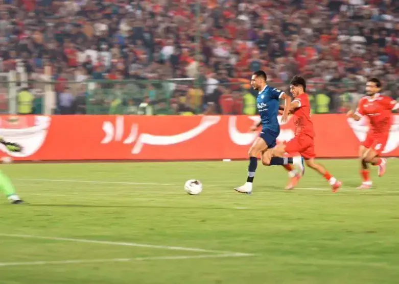 بررسی دوباره صحنه جنجالی پرسپولیس با 10 کارشناس داوری!