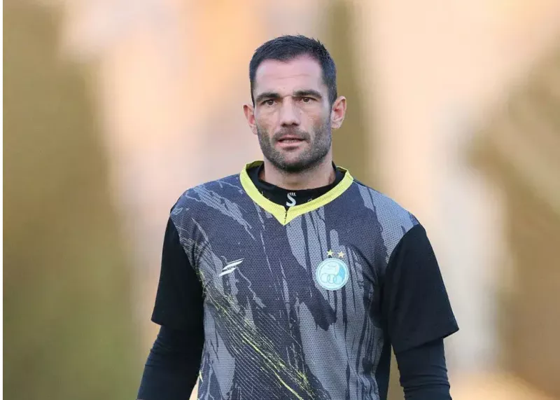 بی‌تفاوتی آدان به دستور نیمکت نشینی ساپینو