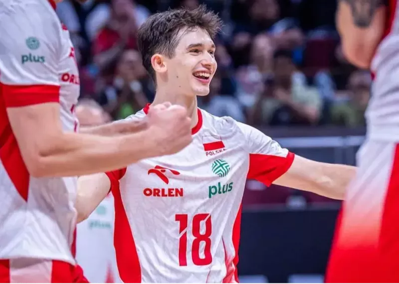 انگشت ستاره والیبال لهستان شکست!