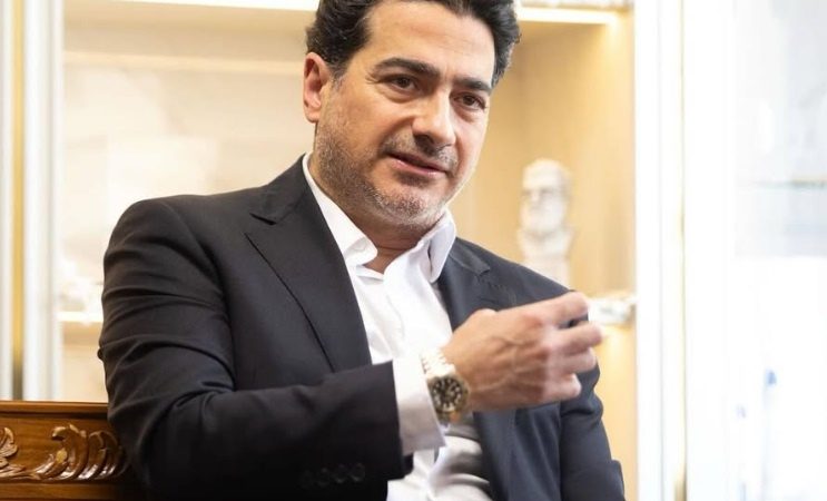 موزیک ویدئوی احساسی و آواز بهشتی همایون شجریان به عشق وطن, ایران/دیار عاشقی‌هایم تمام سهم دنیایم، تو را من زندگی کردم