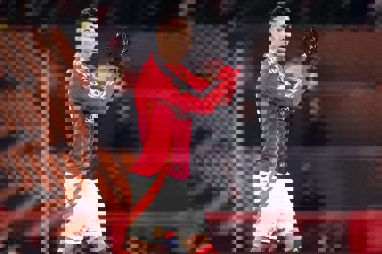 شرط مهم برای ستاره یونایتد: پول زیادی نگیر!