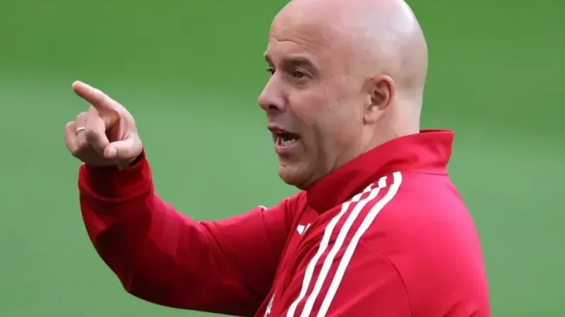 انتقاد اسطوره لیورپول از اشلوت