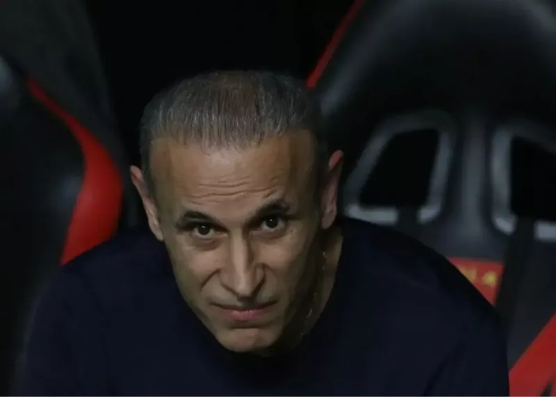 شعار فولادی‌ها علیه گل‌محمدی