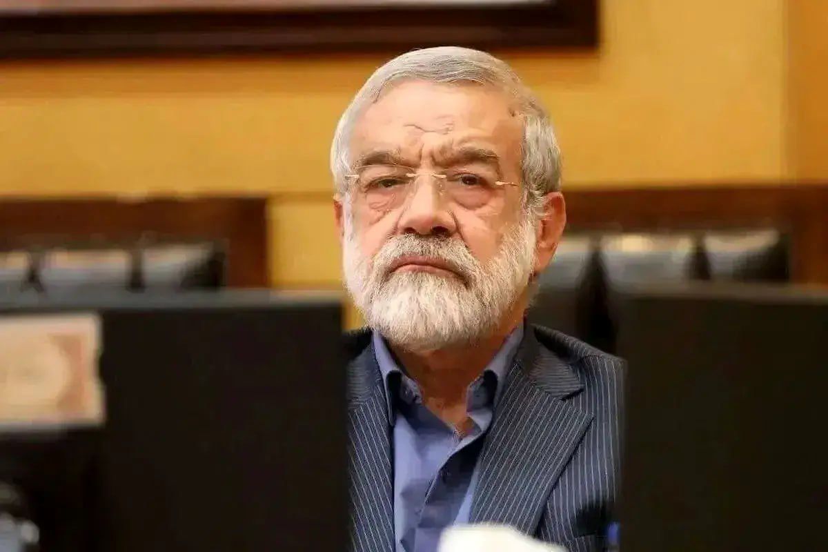 نماینده تهران: حسن روحانی متهم ردیف اول دزدیده شدن فرش های سعدآباد است!