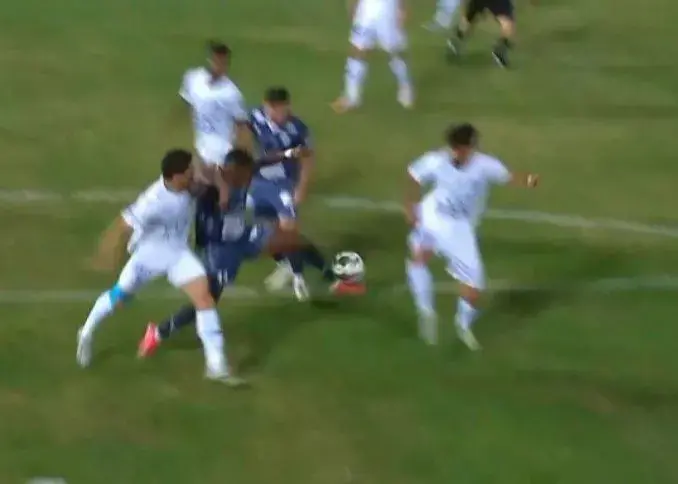 کارشناسی صحنه مشکوک به پنالتی چادرملو – استقلال