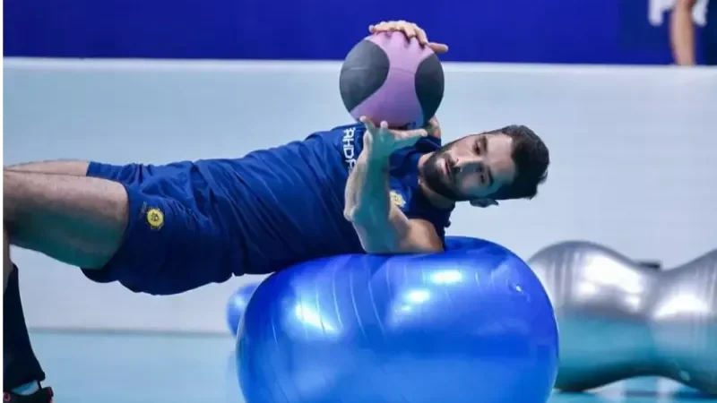 ستاره تیم ملی پای کلاس درس سید(عکس)