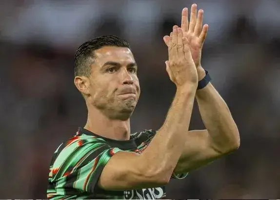 زندگی رویایی با بخشنده‌ترین میلیاردر جهان