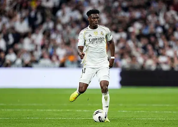 شوامنی: درگیری در ال‌کلاسیکوها جذاب است