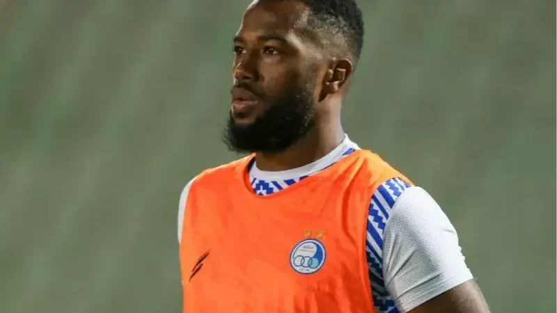 نازون با شرایط سخت به استقلال برمی‌گردد!