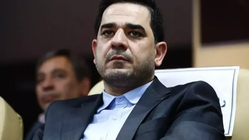 رئیس فدراسیون والیبال تافته جدا بافته شد (عکس)