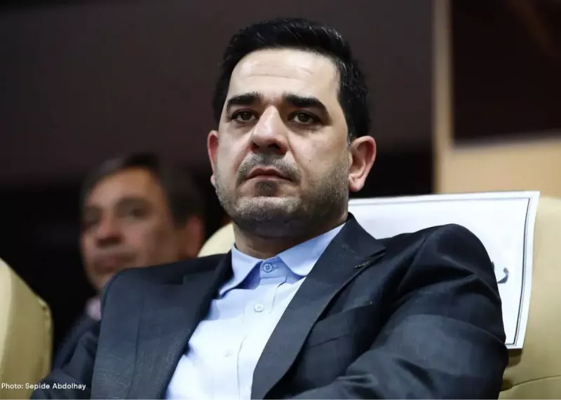 رئیس فدراسیون والیبال تافته جدا بافته شد (عکس)