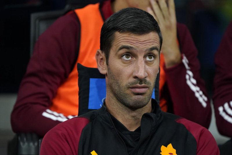 مربی جدید تیم ملی در دبی رویت شد (عکس)