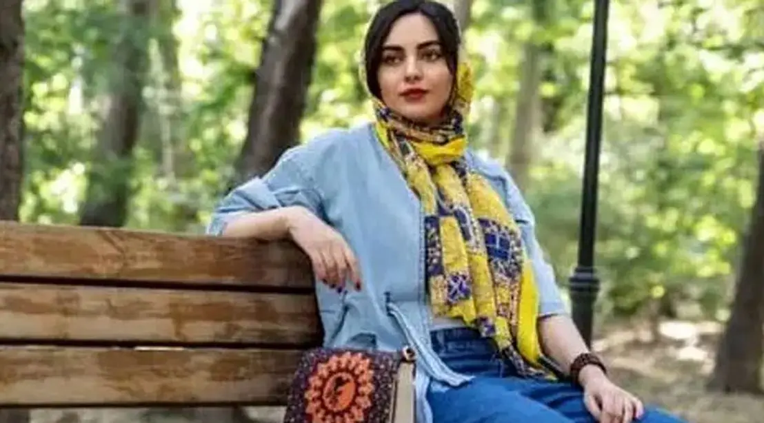 قاب تاریخ| «مهشید جوادی» و عوامل پشت‌صحنه سریال «آنام» در دشت شقایق