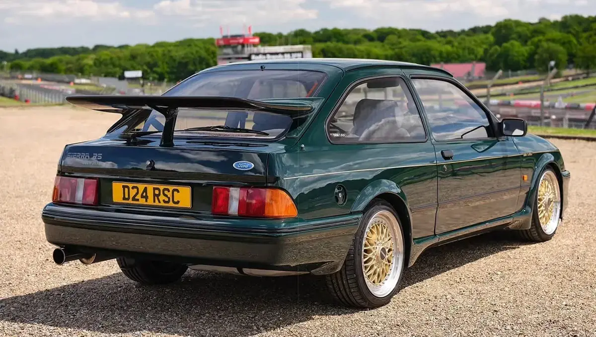 سیرا کاسورث؛ خودرویی که انقلابی در مسابقات و کابوس سارقان بود!