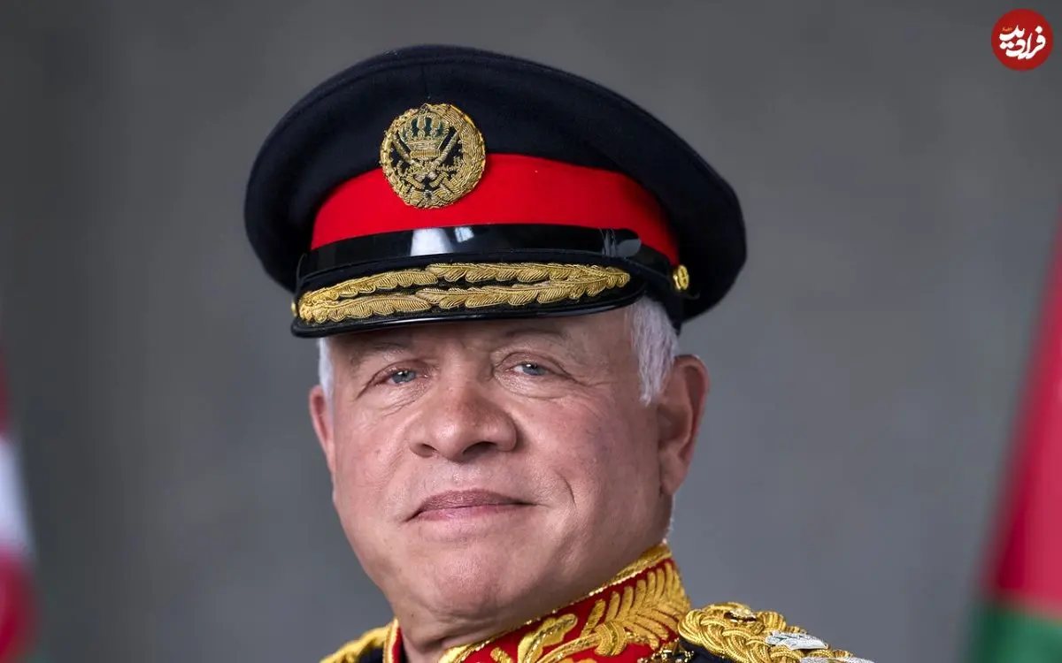 نگاهی نادر به کودکی ملک عبدالله دوم؛ لحظه‌ای بی‌نظیر در کنار اسباب‌بازی‌هایش در سال 1342