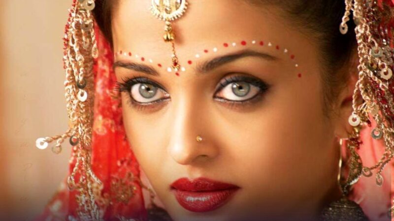 همه چیز در مورد آیشواریا رای هنرپیشه سرشناس هندی + آلبوم عروسی