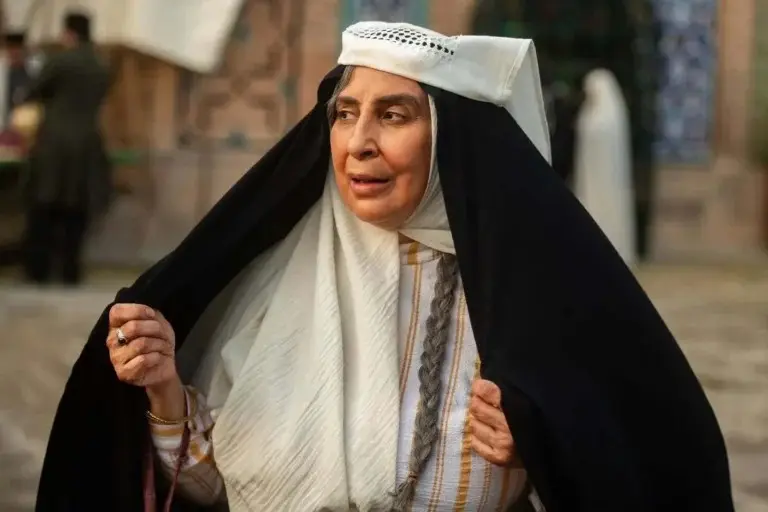 سکانس حیرت‌انگیز از بازی مرجانه گلچین در سریال «بامداد خمار»؛ الحق که دود از کُنده بلند می‌شود!