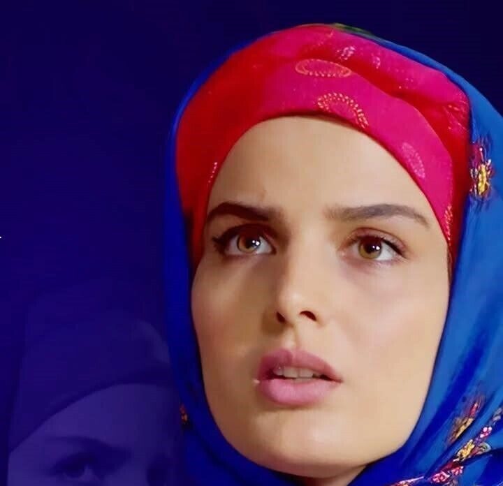 یادی کنیم از سلفی صمیمی غزاله اکرمی با بهادر زمانی در پشت صحنه سریال پرطرفدار «سوجان»/ آدم حسابی، پهلوون صفت و مشتی