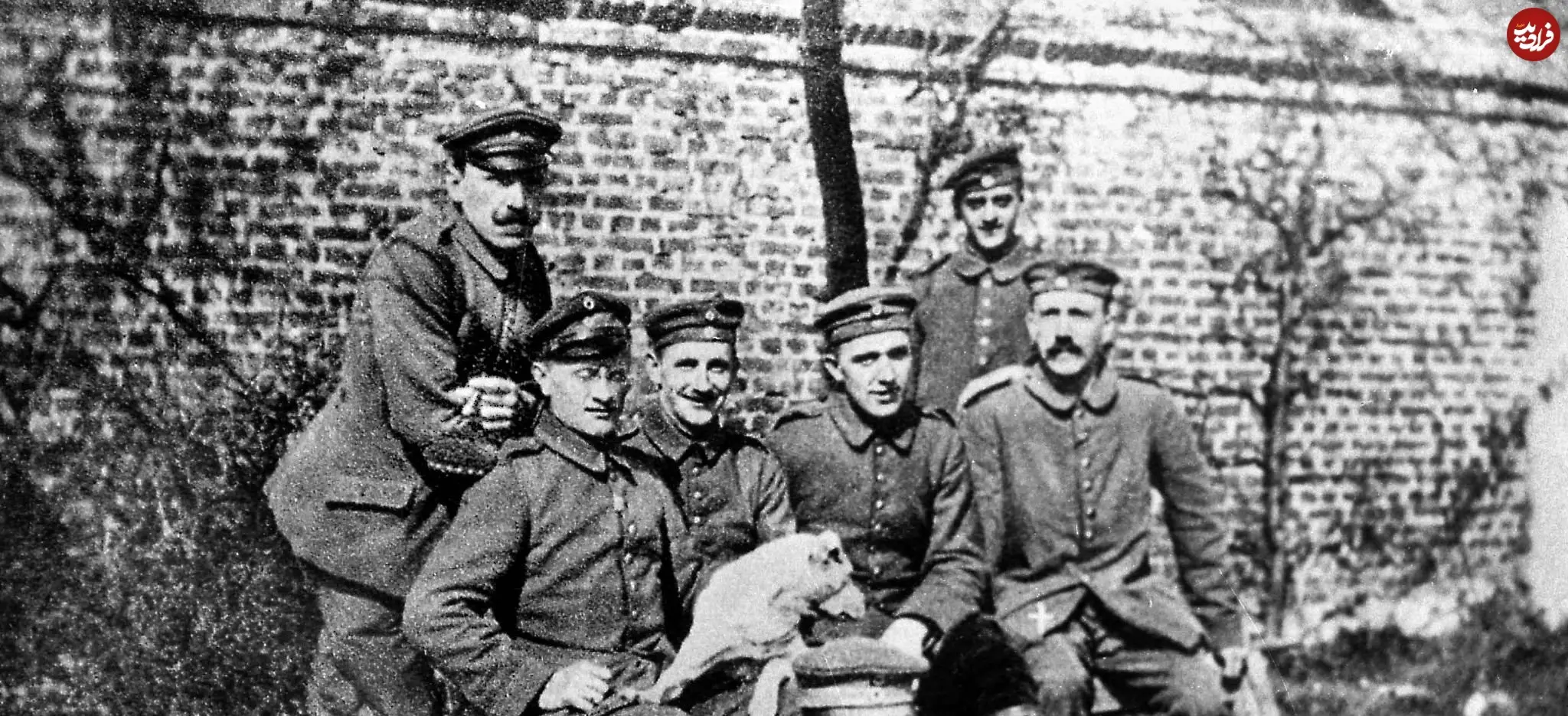 دلبری بهاره کیان‌افشار در پشت صحنه در کنار بهرام رادان