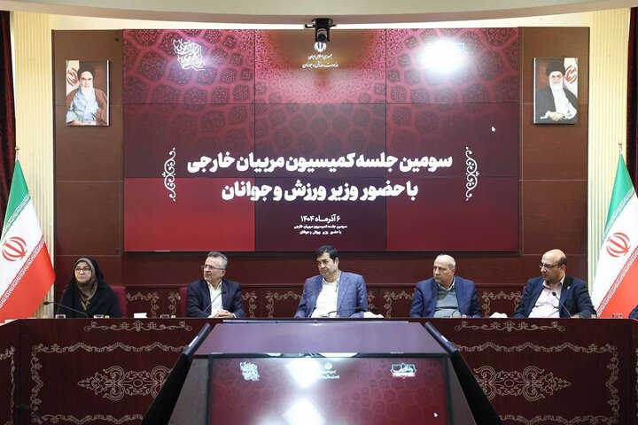 وزیر ورزش در نشست حساس؛ سرنوشت مربیان خارجی هنرهای رزمی و قایقرانی مشخص شد