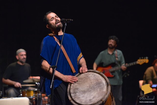 لغو ناگهانی کنسرت‌های گروه کماکان؛ دلیل استقبال بی‌سابقه چه بود؟